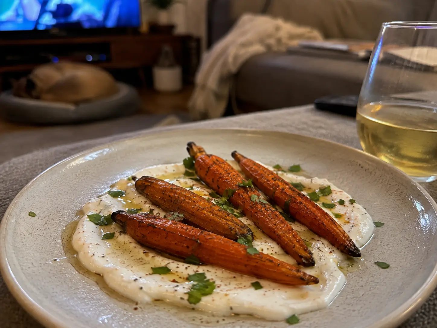 Herb-Roasted Carrots with Yogurt